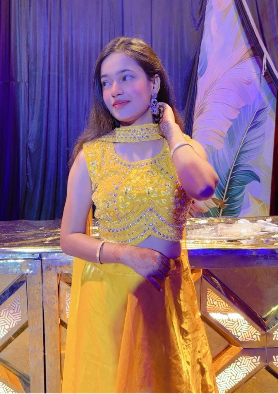 supriya jha profile photo