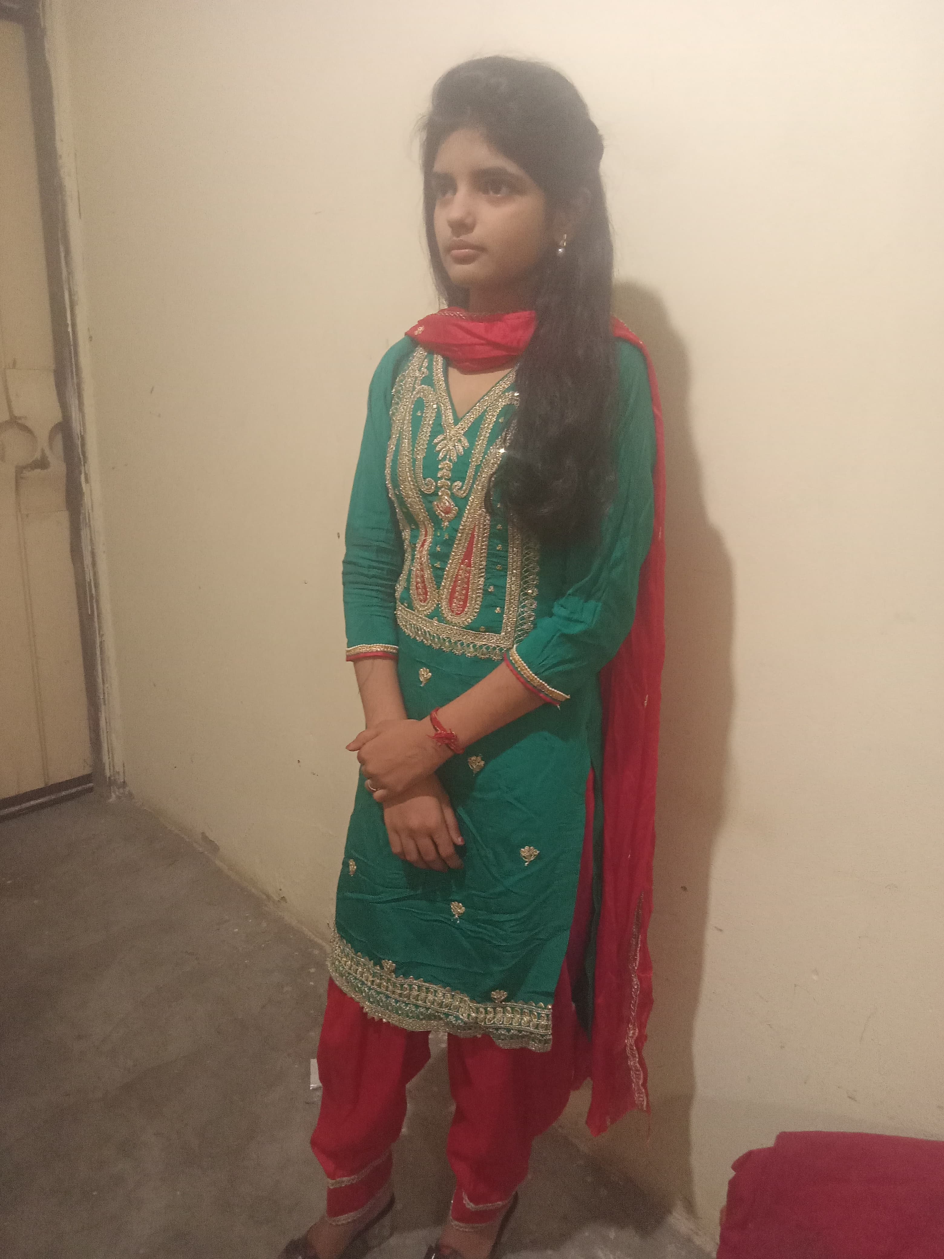 Khushi chouhan profile photo